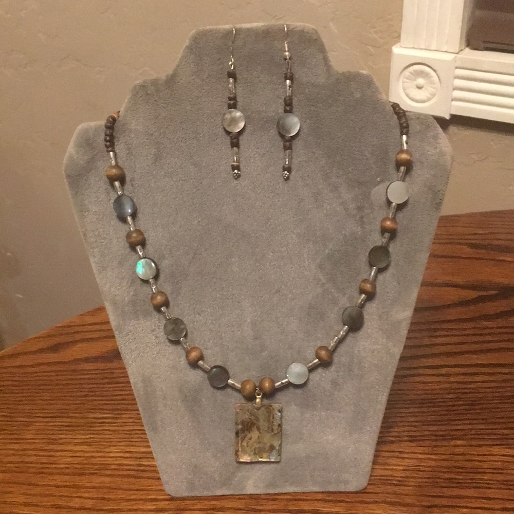 Abalone necklace & earring set